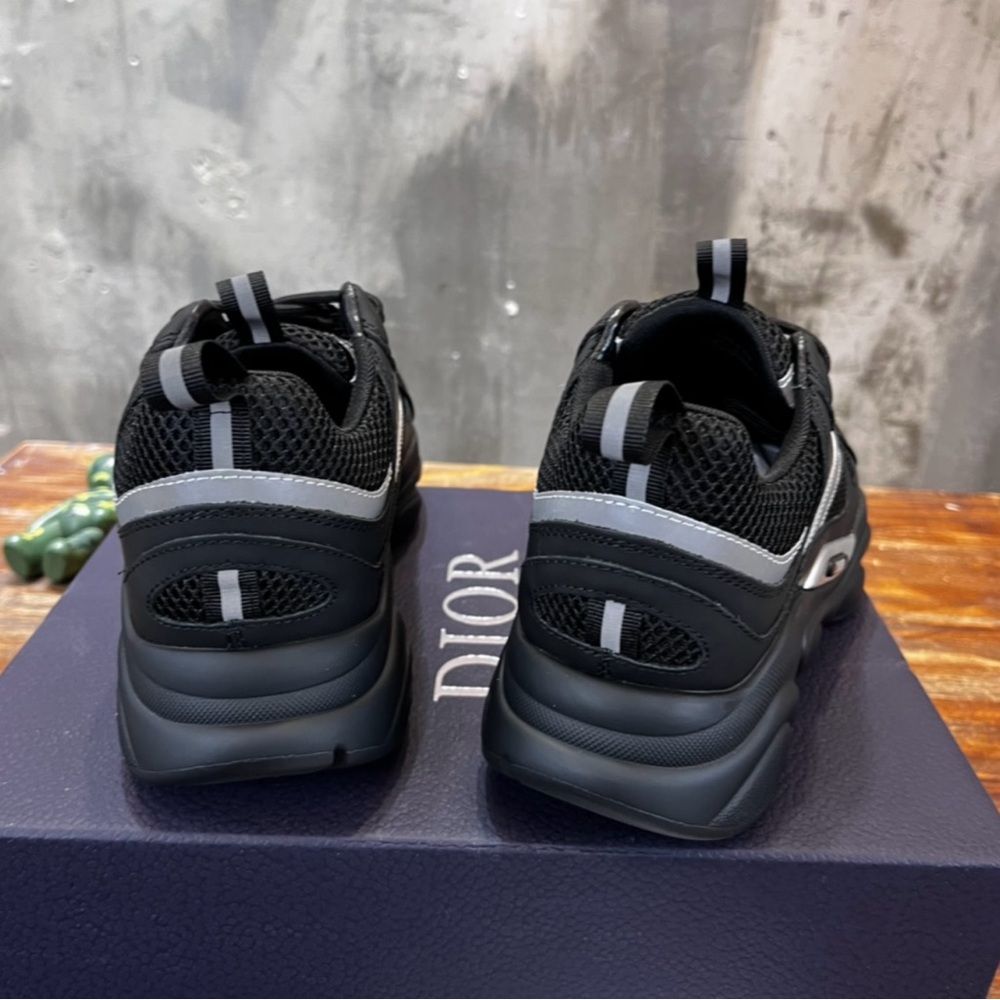 Dior Men's Black and Gray Sneakers Worn/New - Picture 5 of 5